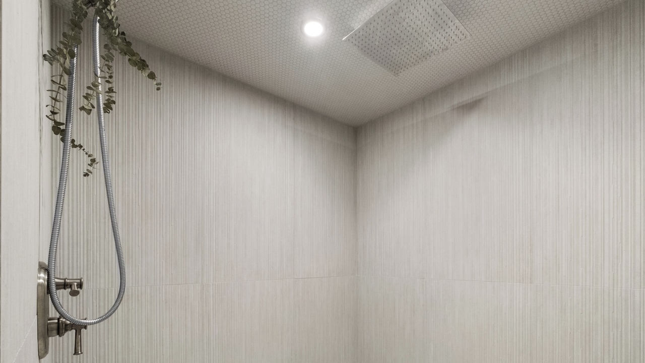 Photo of Bathroom in Kincardine