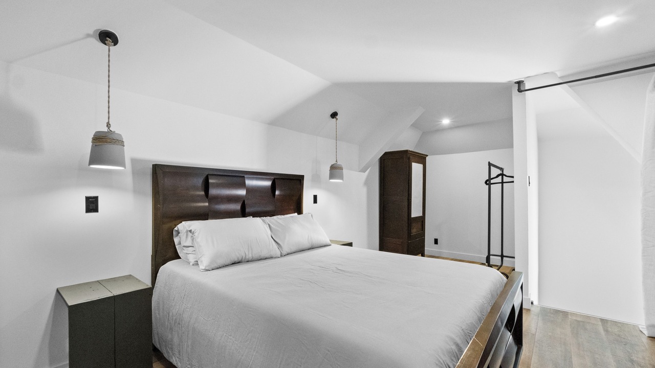 Photo of Bedroom in Kincardine