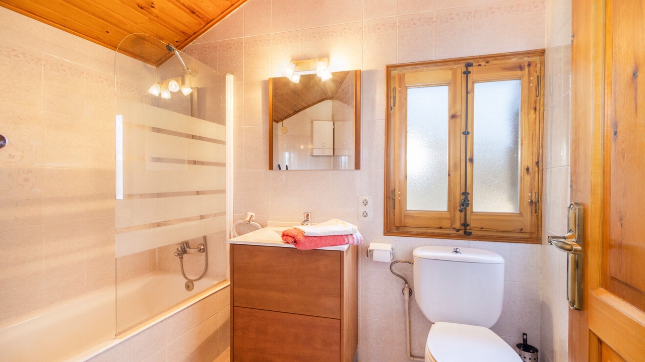 Photo of Bathroom in Durro