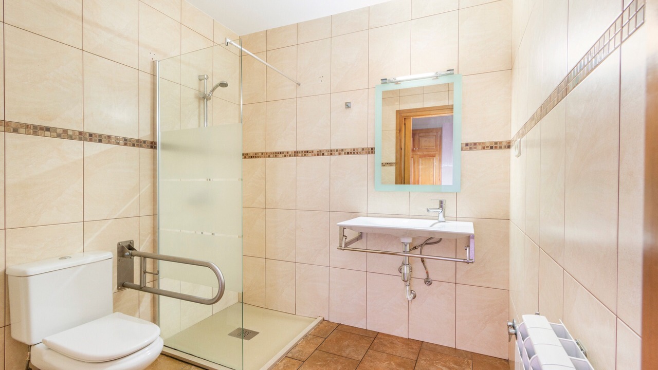 Photo of Bathroom in Durro