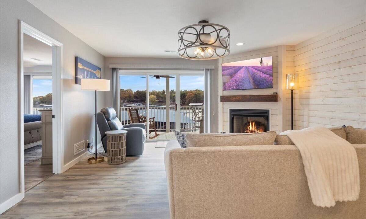 Photo of Livingroom in Sunrise Beach