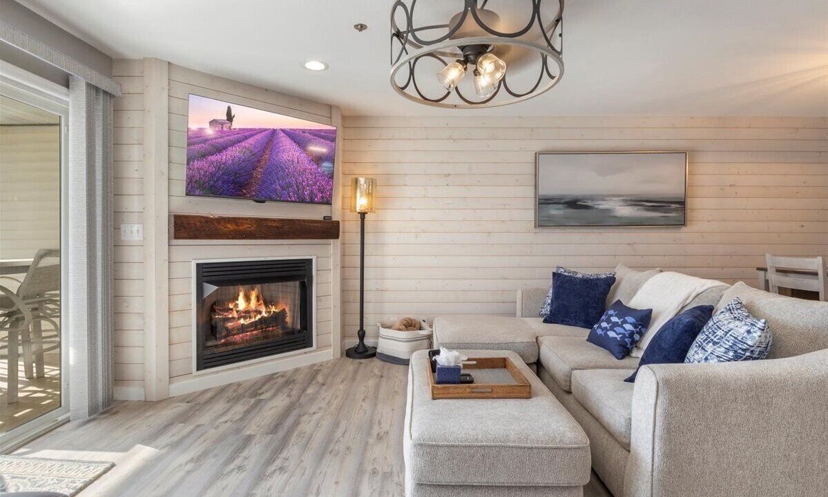 Photo of Livingroom in Sunrise Beach