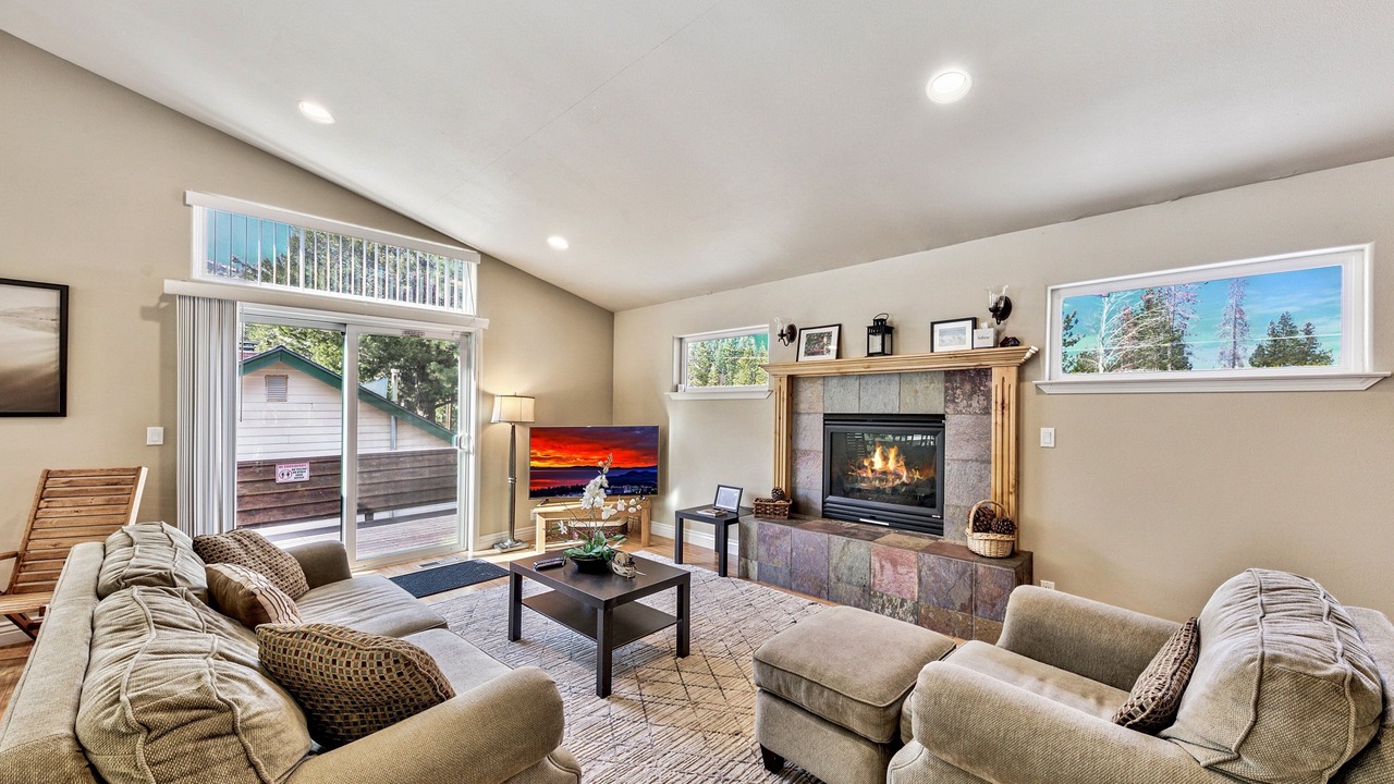 Photo of Livingroom in Tahoe Paradise