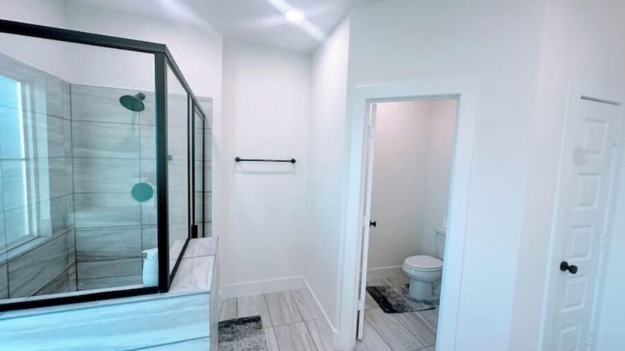 Photo of Bathroom in Clodine