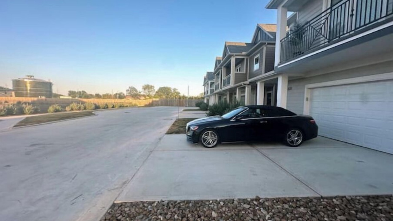 Photo of Outdoor in Clodine