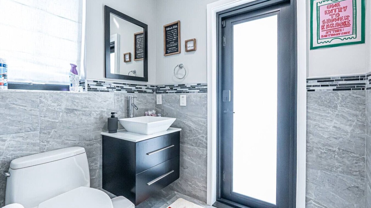 Photo of Bathroom in Country Walk