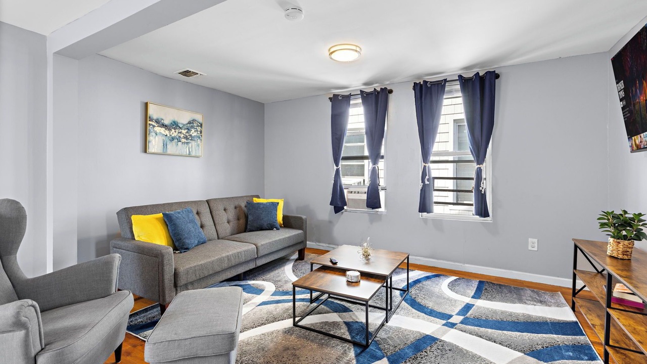 Photo of Livingroom in Weequahic