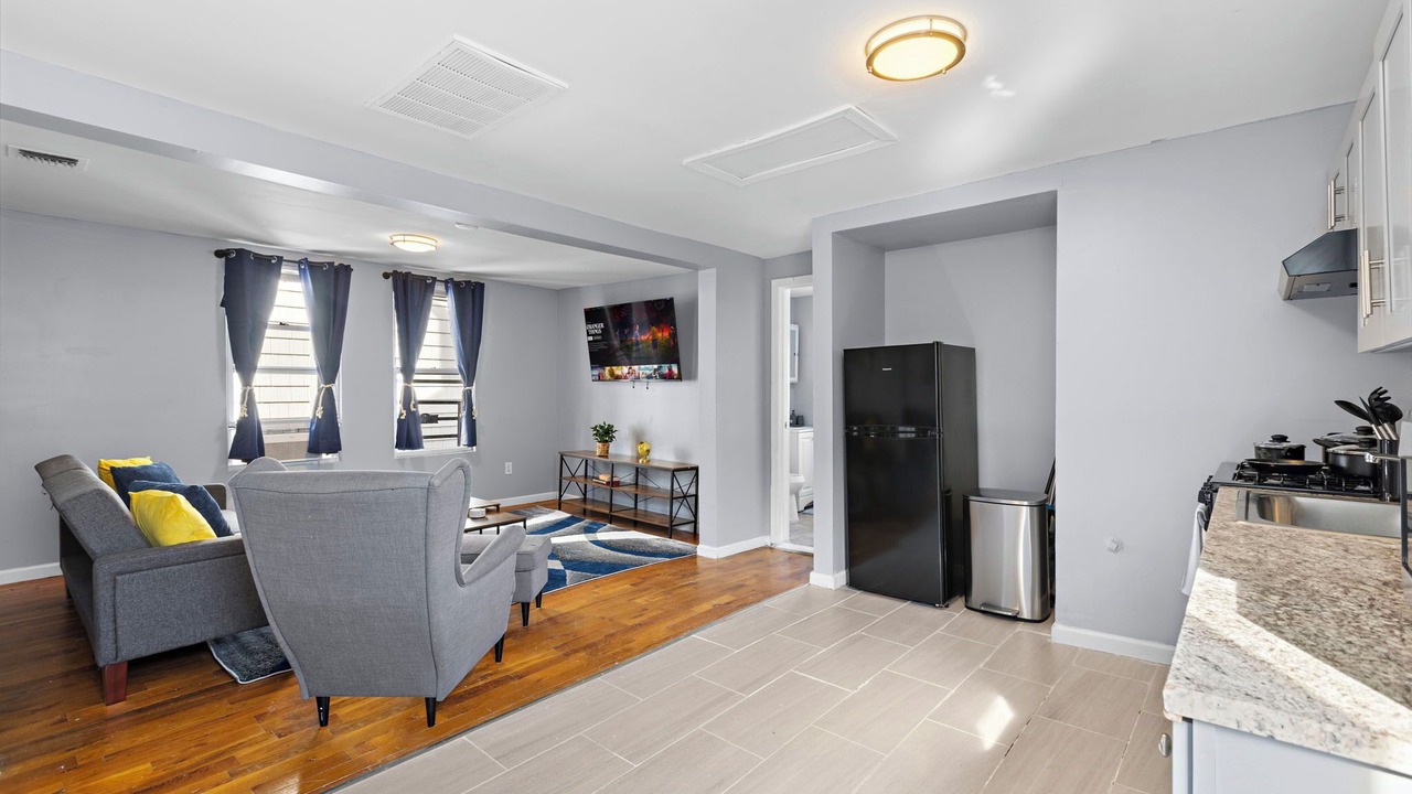 Photo of Livingroom in Weequahic