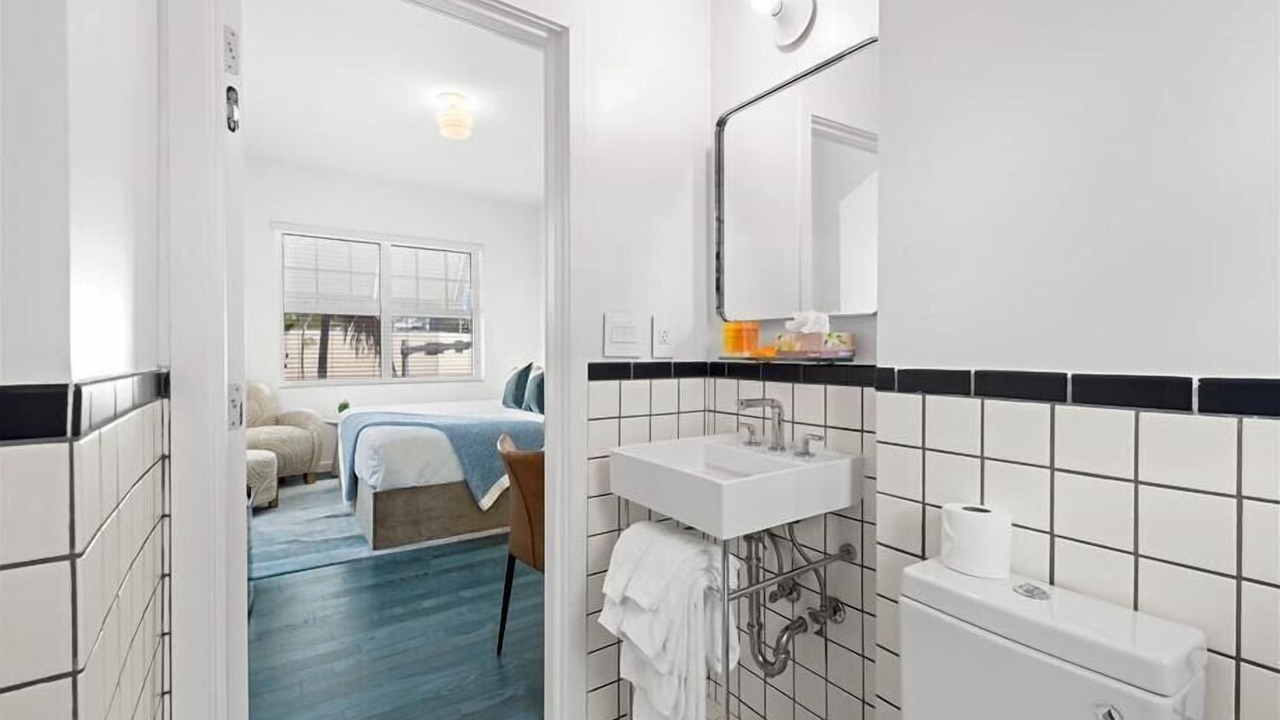 Photo of Bathroom in West Avenue
