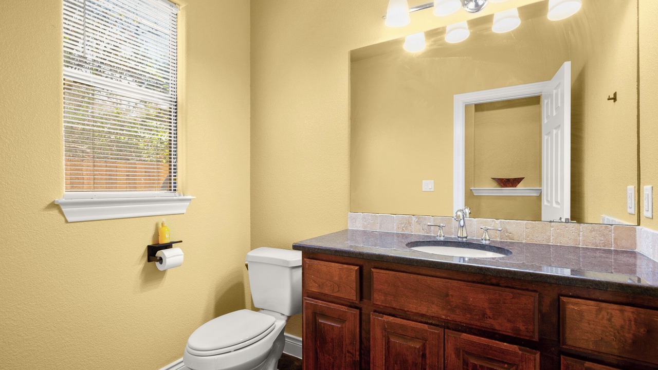 Photo of Bathroom in Heritage Hills