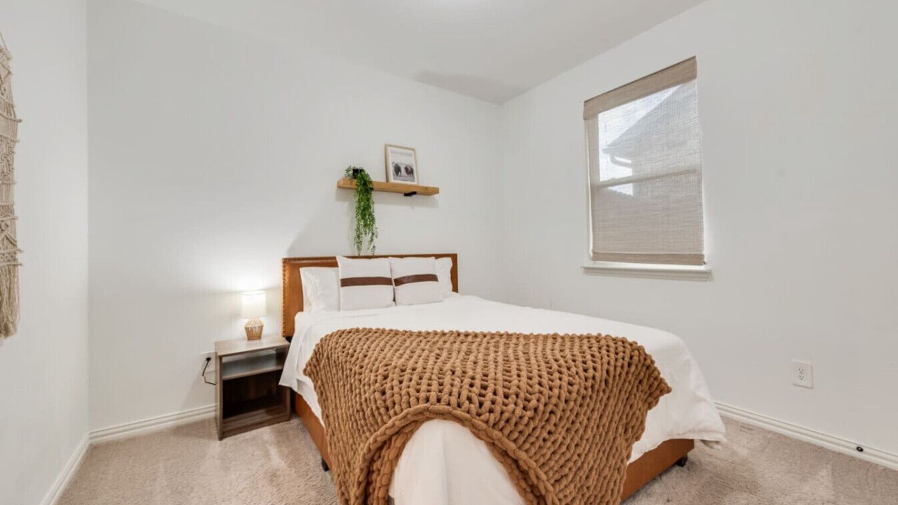Photo of Bedroom in Haslet