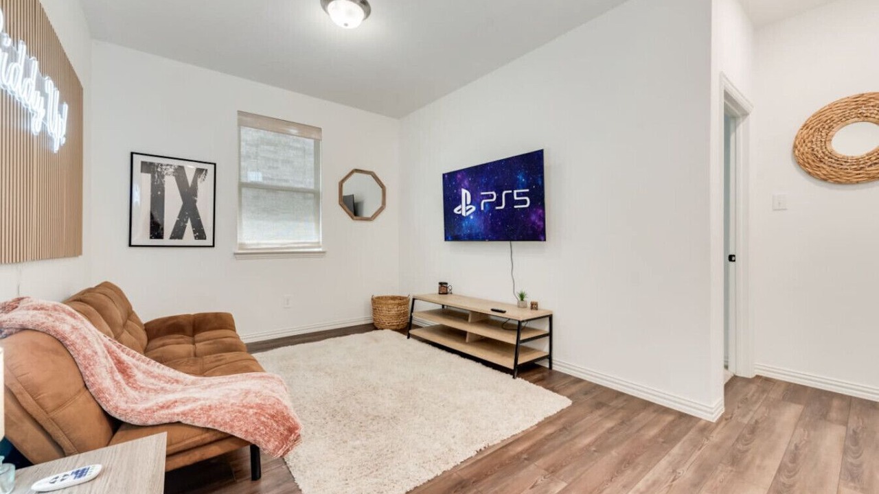 Photo of Livingroom in Haslet