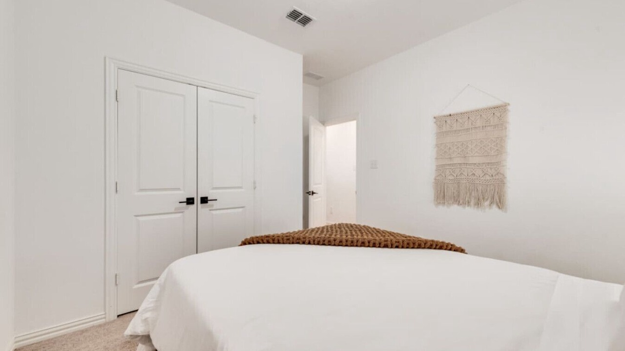 Photo of Bedroom in Haslet
