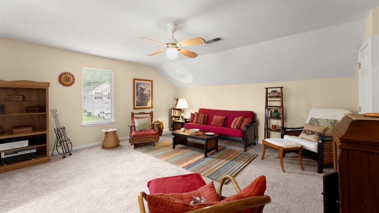 Photo of Livingroom in Belmont