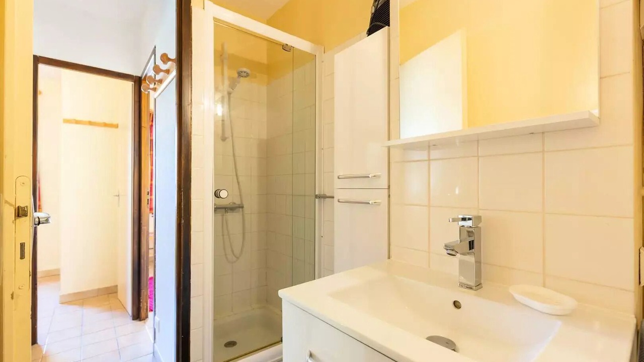 Photo of Bathroom in Loudervielle