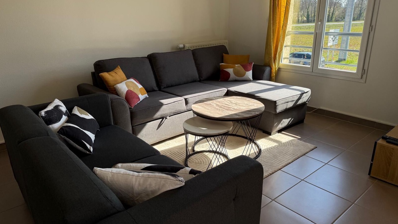 Photo of Livingroom in Prevessin-Moens