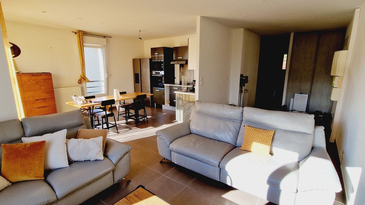 Photo of Livingroom in Prevessin-Moens