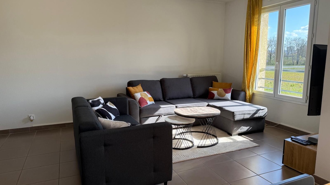 Photo of Livingroom in Prevessin-Moens