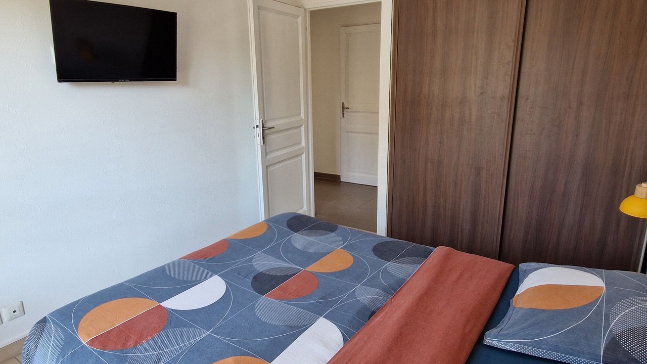 Photo of Bedroom in Prevessin-Moens