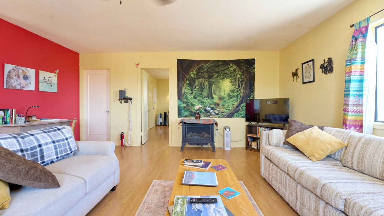 Photo of Livingroom in Portal