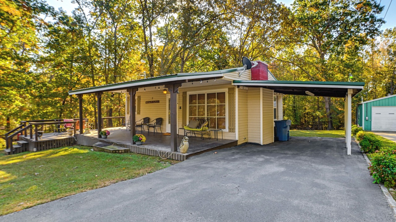 Photo of Outdoor in Springville