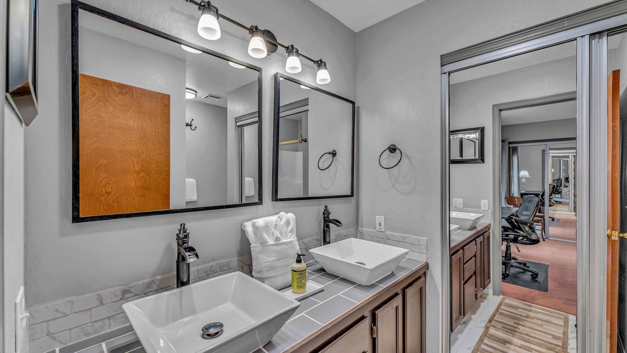 Photo of Bathroom in Ridgewood