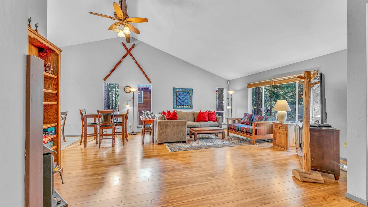 Photo of Livingroom in Ridgewood