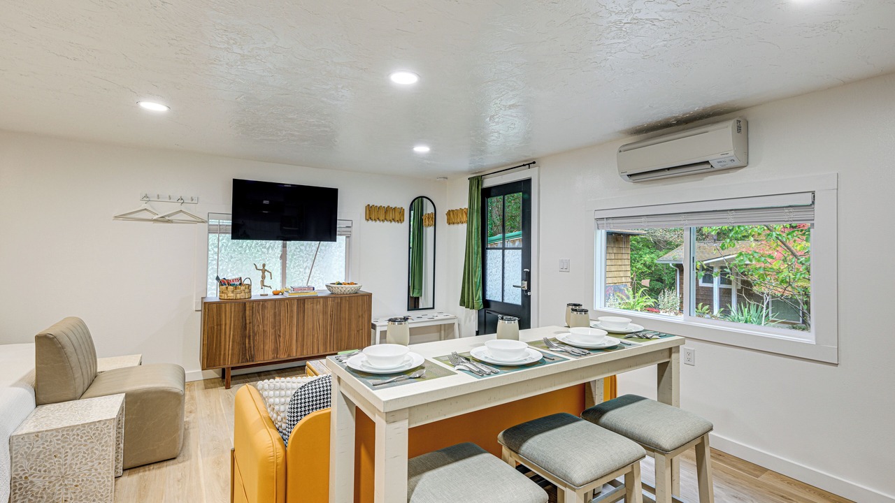 Photo of Others in East Olympia