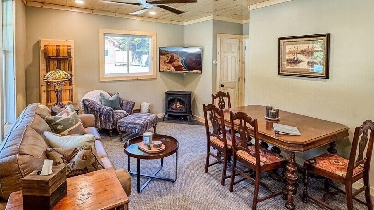 Photo of Livingroom in Inlet