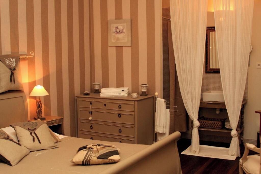 Photo of Bedroom in Montussan