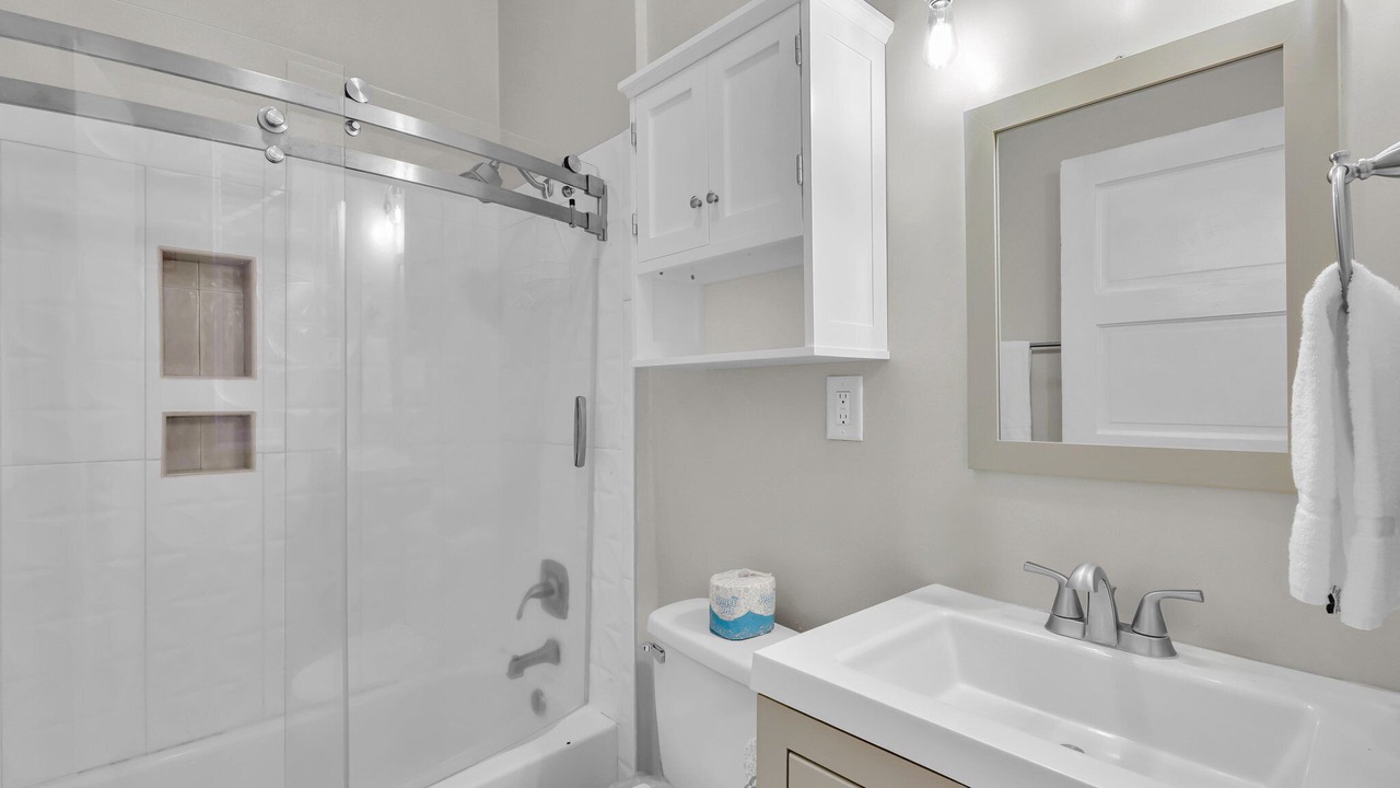 Photo of Bathroom in Dixon Park