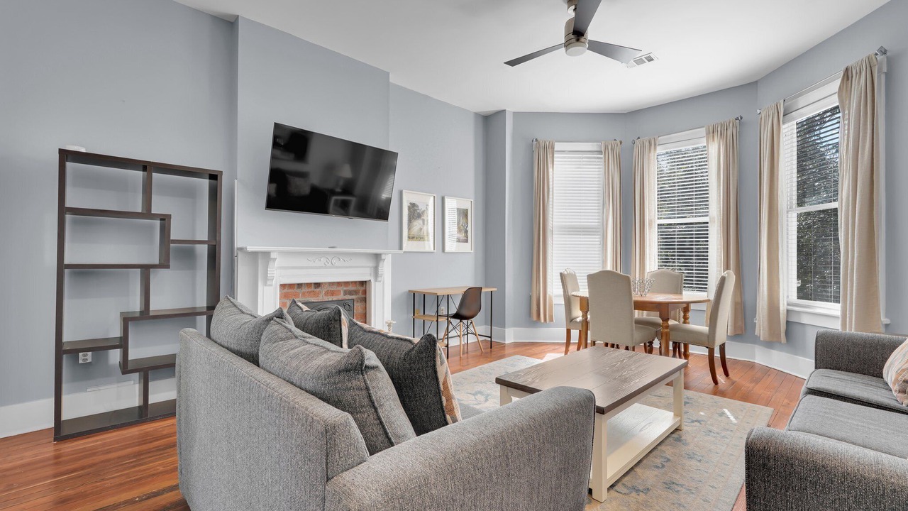 Photo of Livingroom in Dixon Park