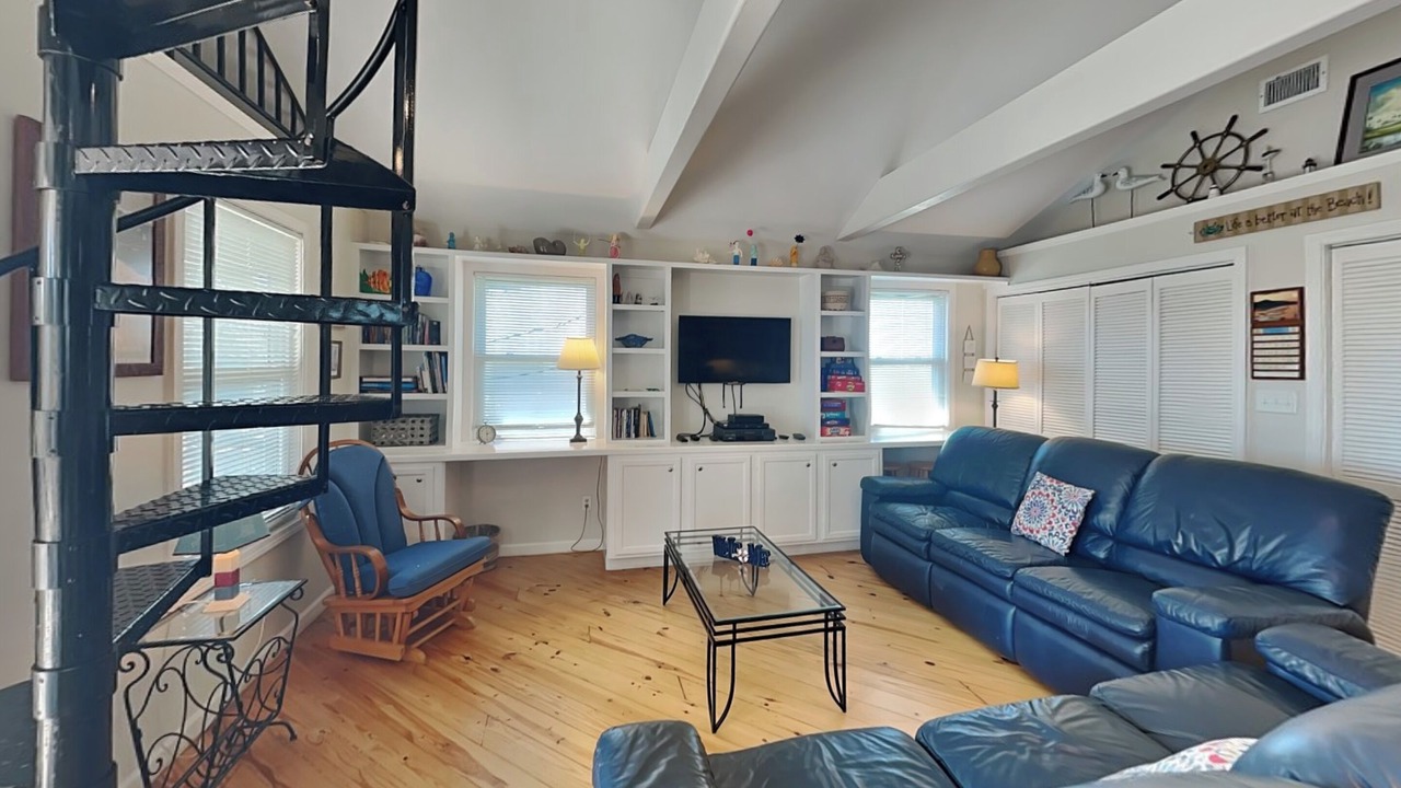Photo of Livingroom in Bermuda Beach