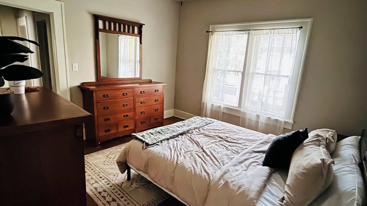 Photo of Bedroom in Cushing
