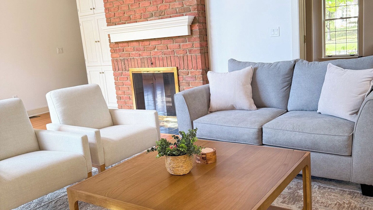 Photo of Livingroom in Ithaca