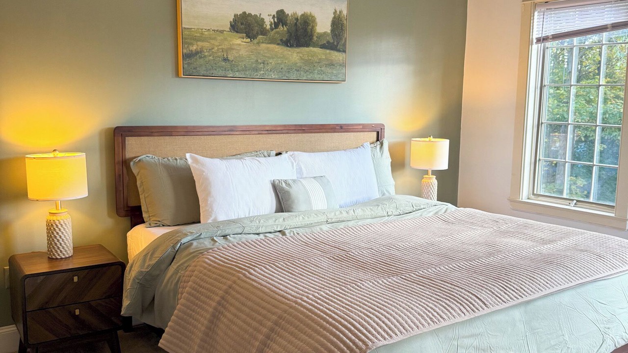 Photo of Bedroom in Ithaca