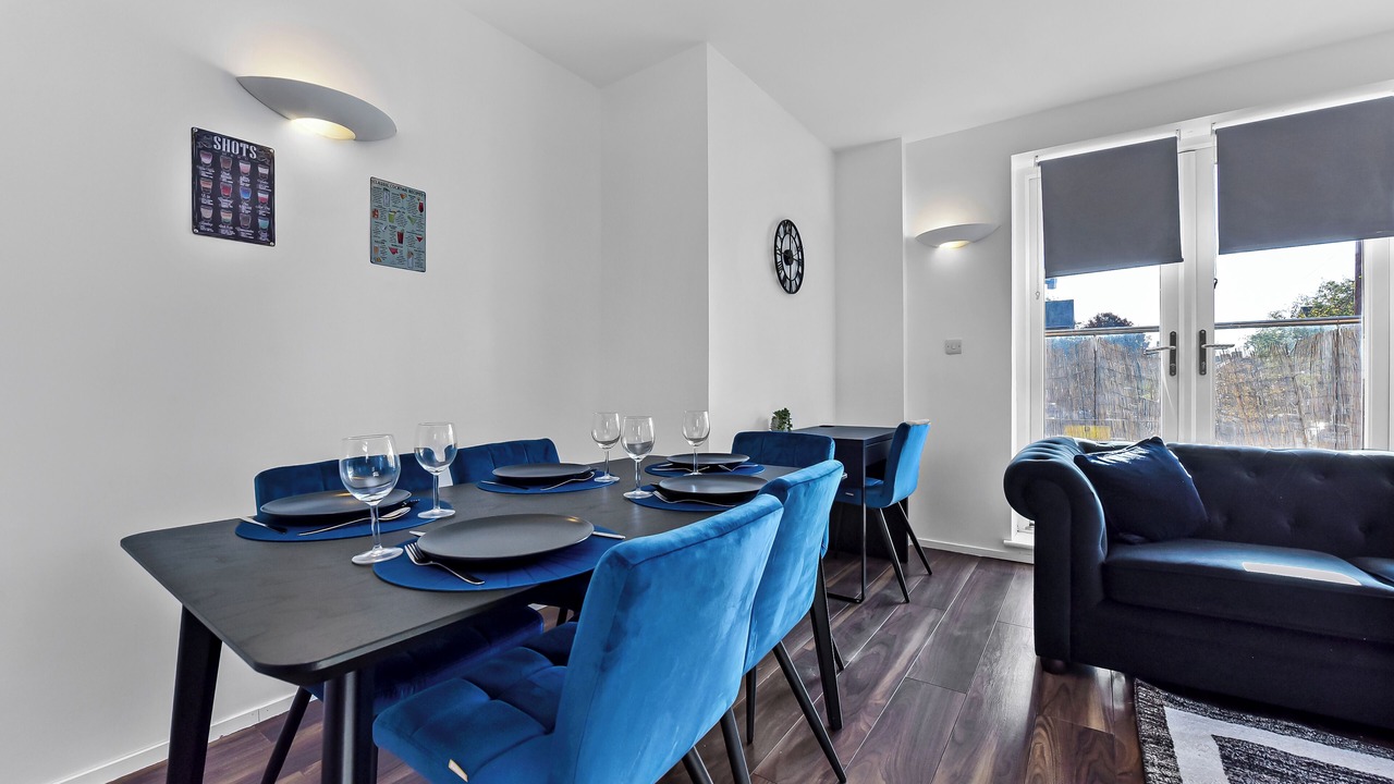 Photo of Others in Seven Sisters