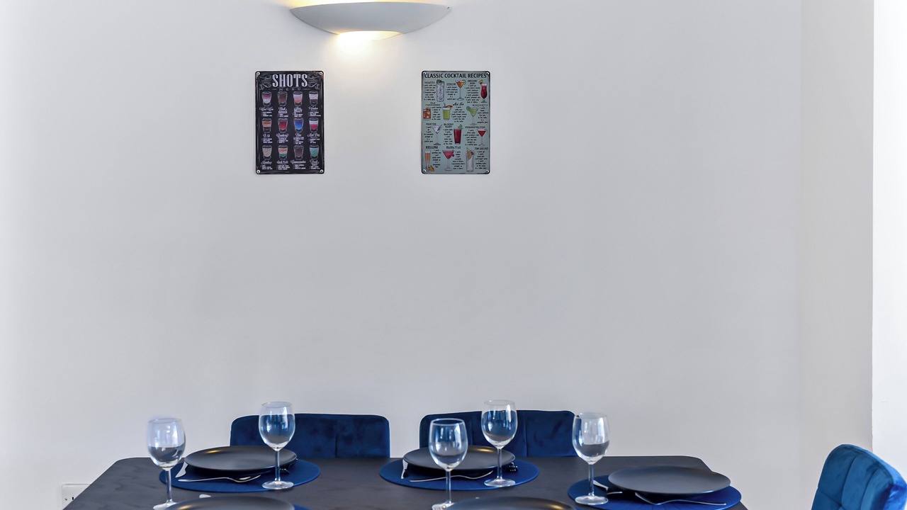 Photo of Others in Seven Sisters