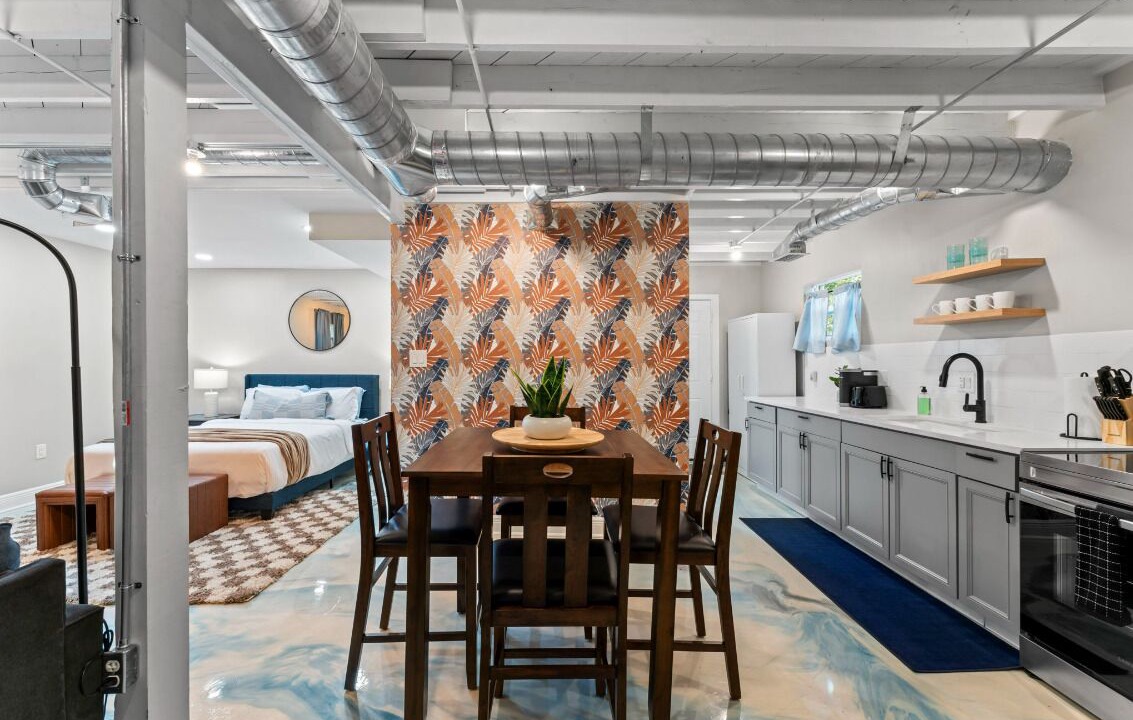 Photo of Others in Murray Hill