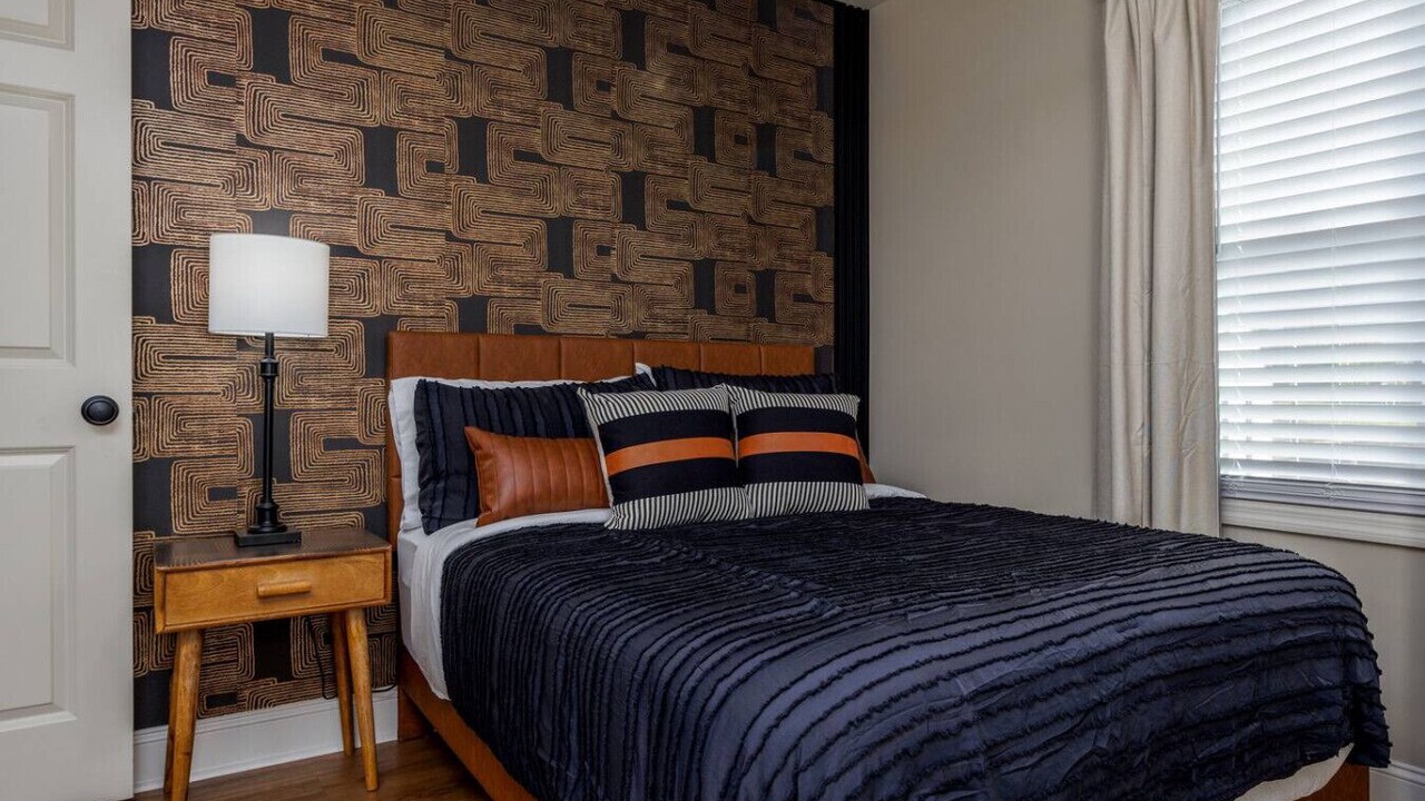 Photo of Bedroom in Normal