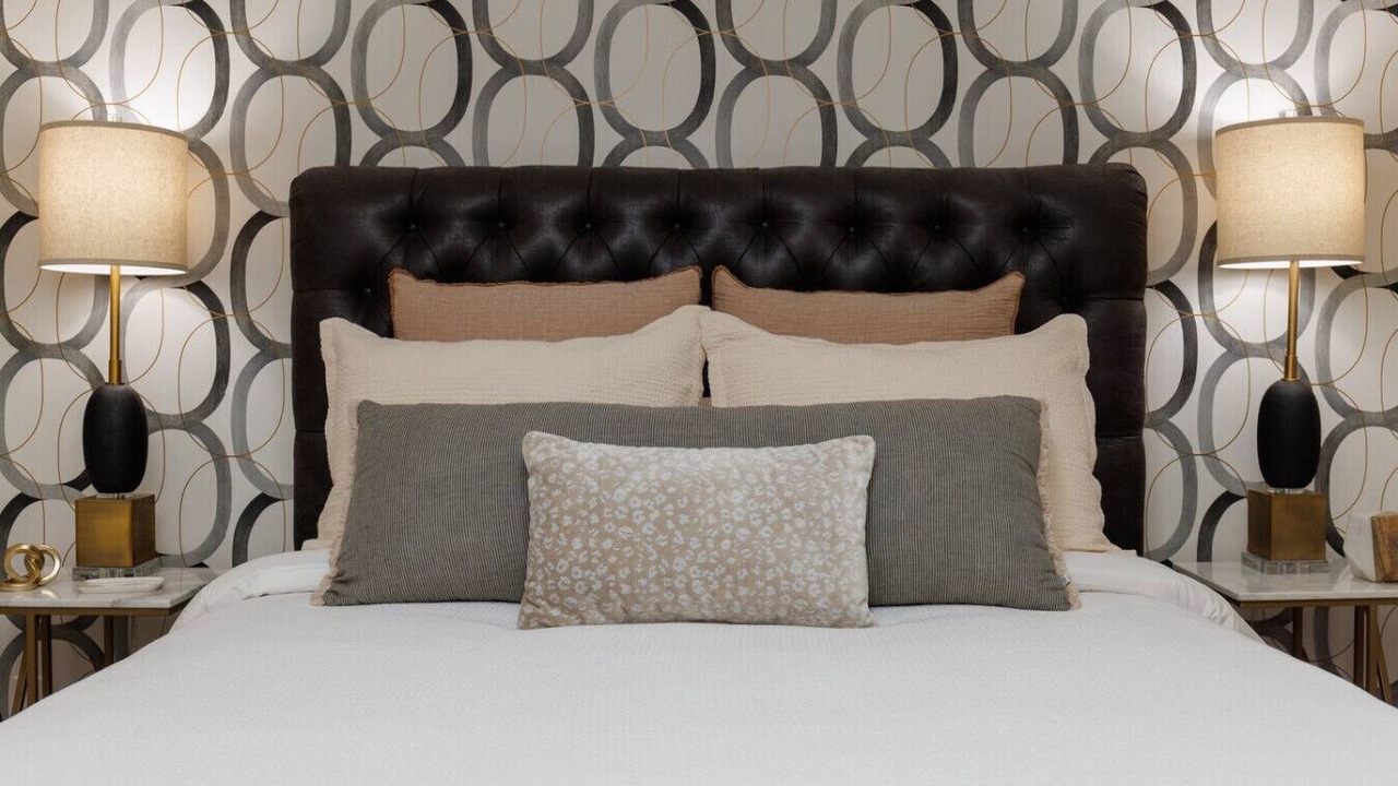 Photo of Bedroom in Normal