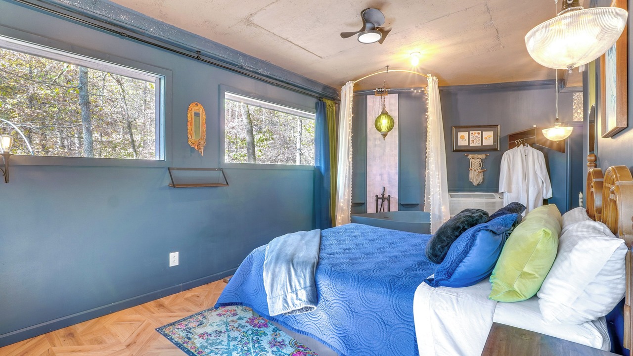 Photo of Bedroom in Lost Bridge Village
