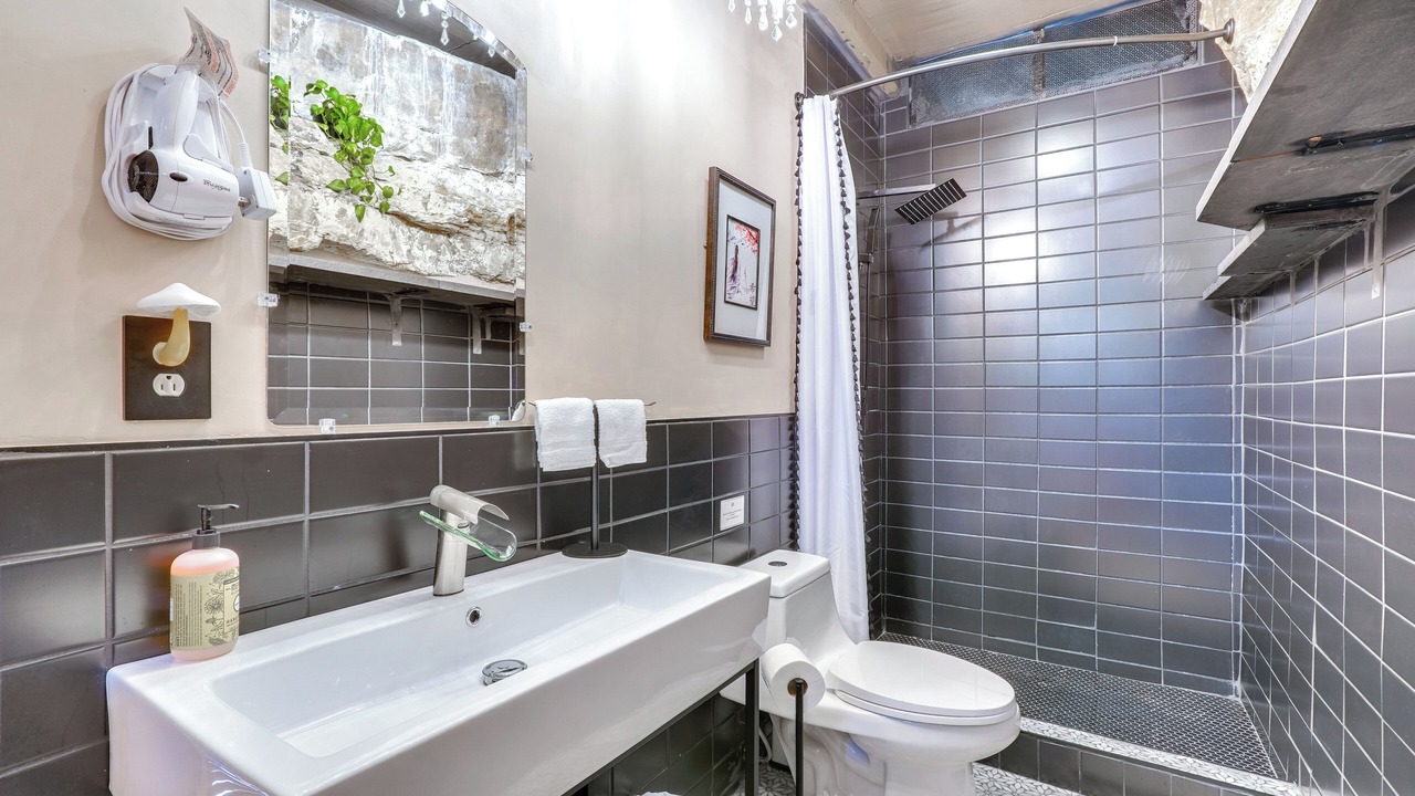 Photo of Bathroom in Lost Bridge Village