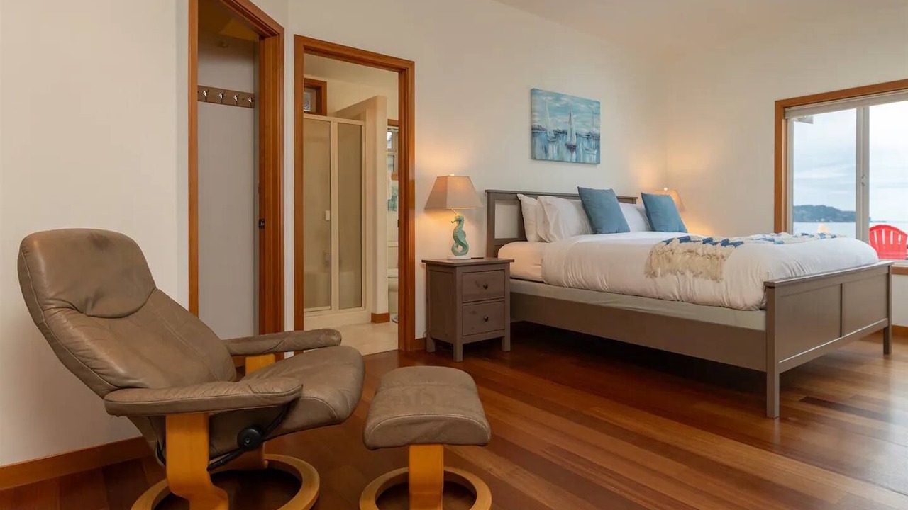 Photo of Others in Kingston