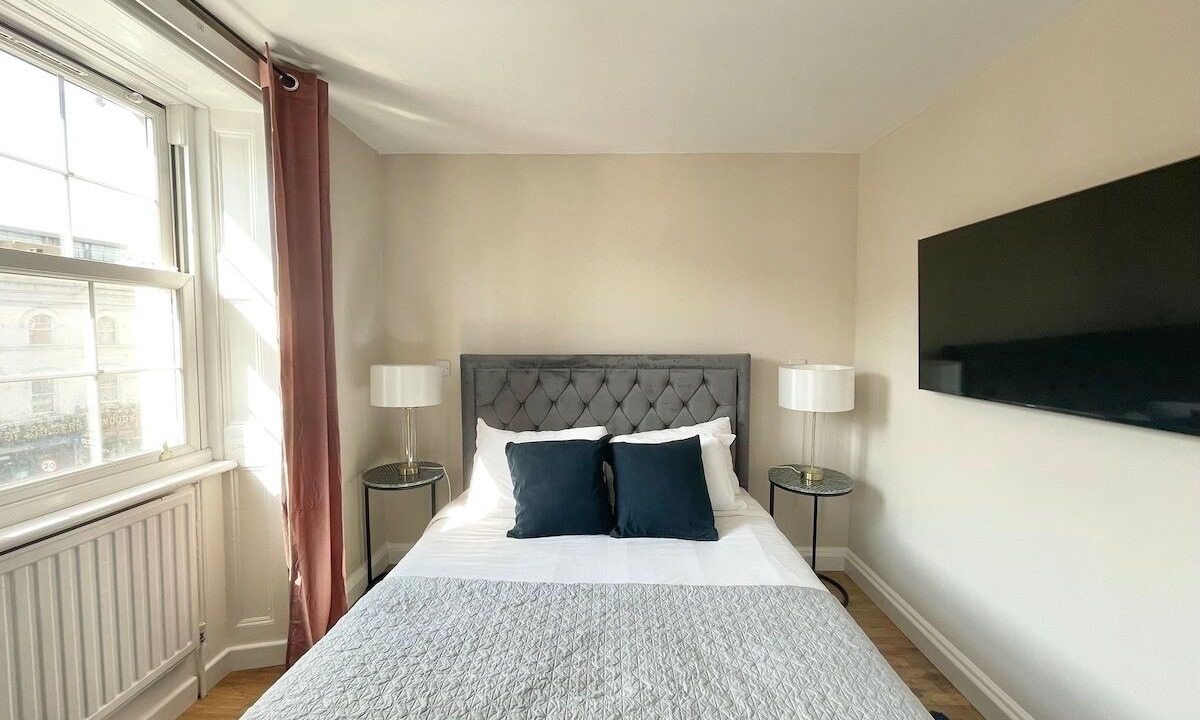 Photo of Bedroom in Somers Town