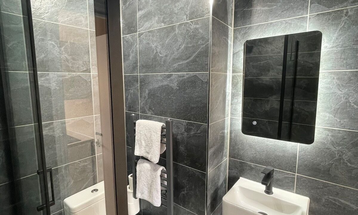 Photo of Bathroom in Somers Town