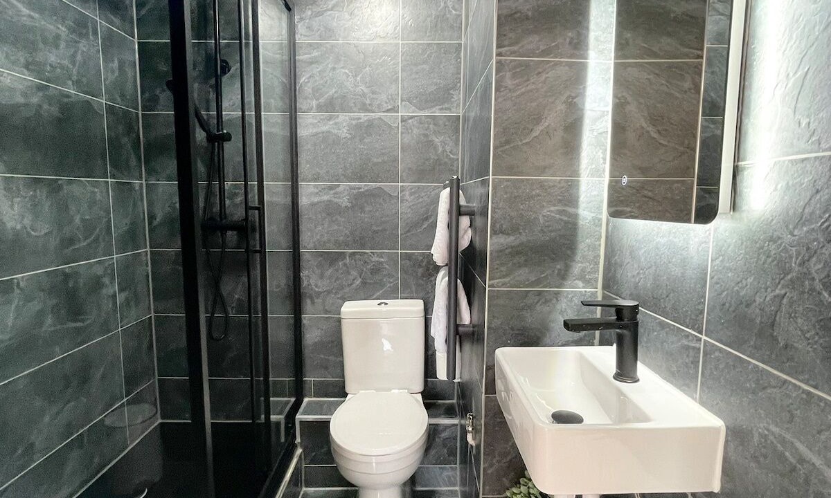 Photo of Bathroom in Somers Town