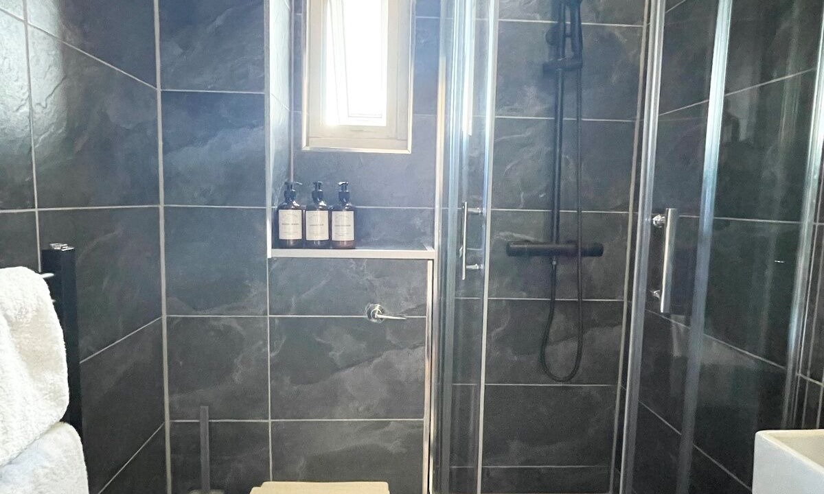 Photo of Bathroom in Euston