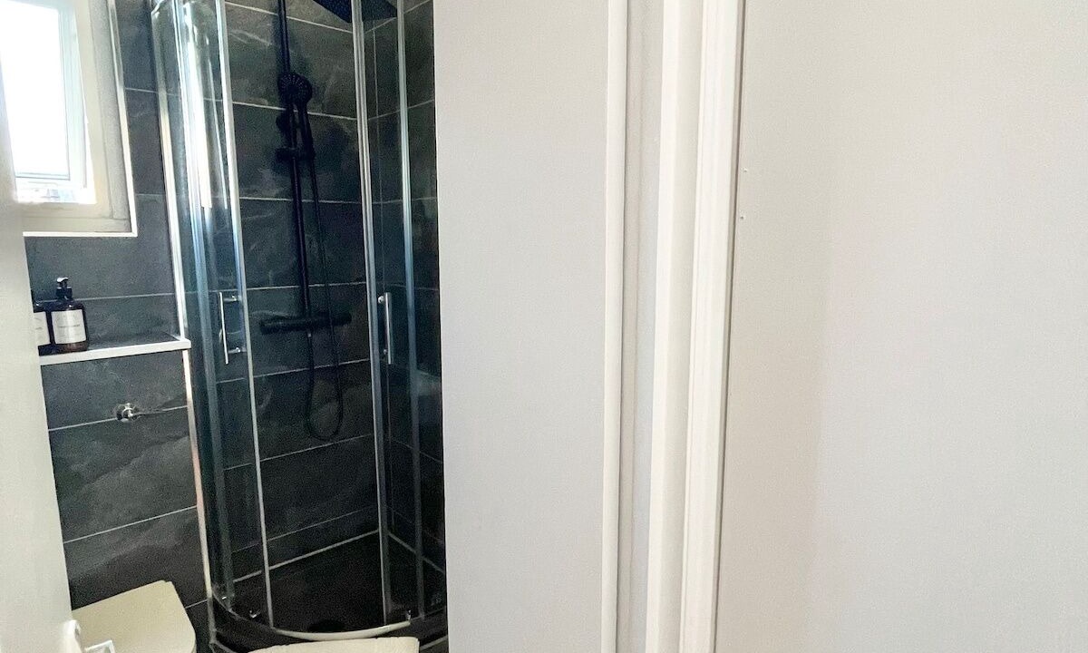 Photo of Bathroom in Euston