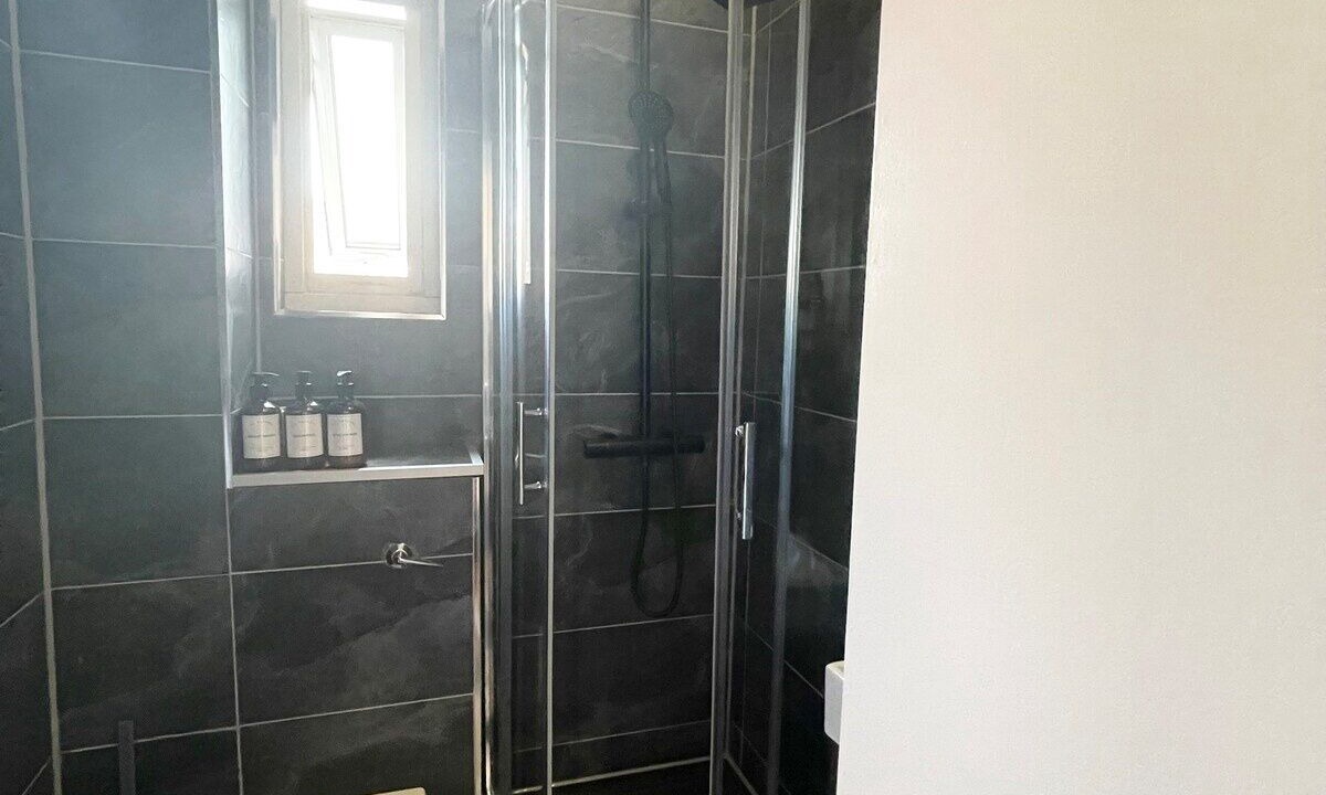 Photo of Bathroom in Euston